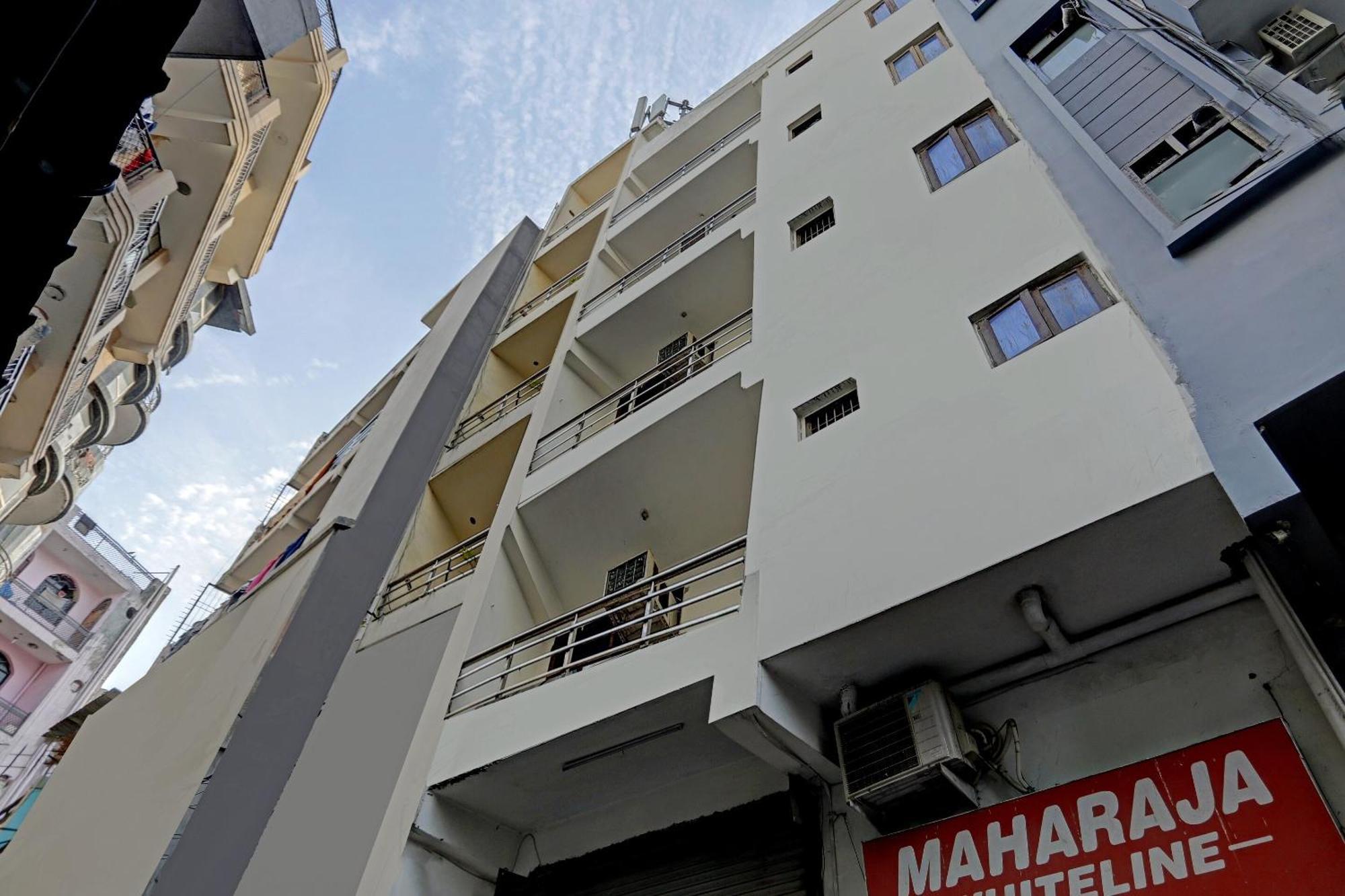 SPOT ON 78763 Raj Hotel Vip Kālkāji Devi Exterior foto